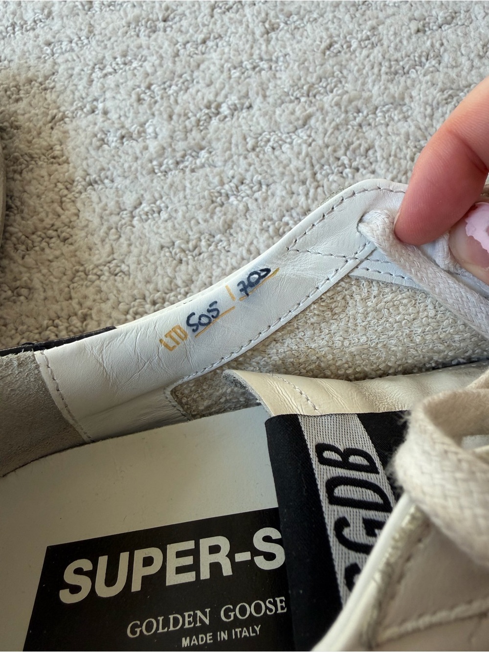 Gently Used Golden Goose Super Stars ⭐️ - Picture 9 of 11